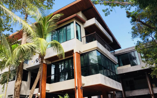 J4 Hotel Samui