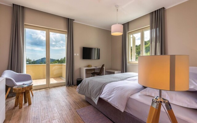 Stunning Home in Veprinac With Sauna, Wifi and 5 Bedrooms