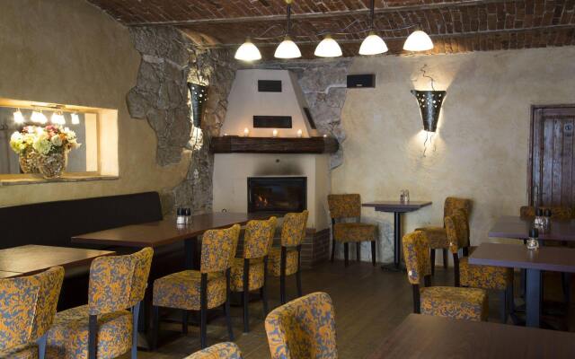 Lomnice Hotel & Restaurant
