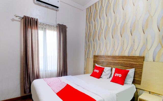 OYO 90263 Hotel Diva Golf