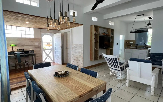 Kokomo Beach Suites