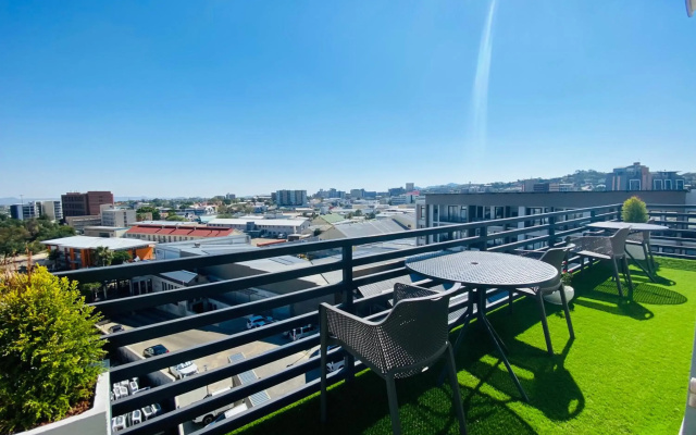 Dee-Loft 53