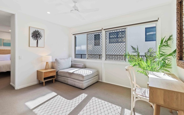 Thirty-Nine Albatross - Apartment 8 – Guest Rooms – Gold Coast