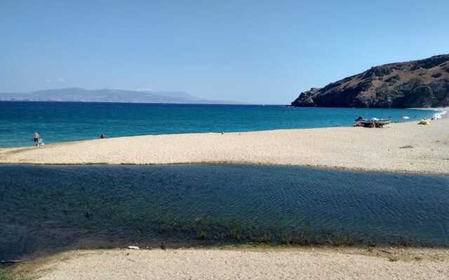 Despoina Rooms Potami