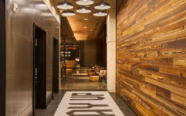 The George, by Valencia Hotel Collection