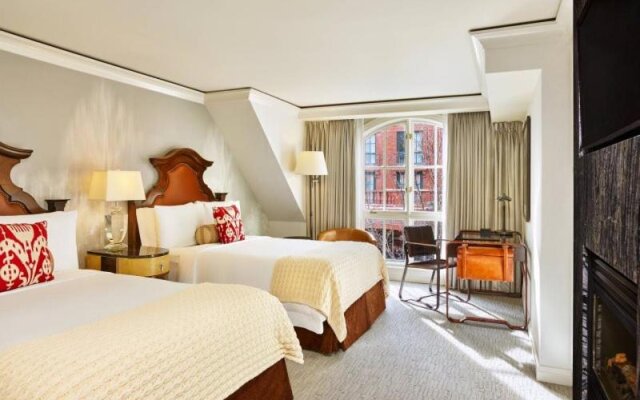 Aspen St Regis Resort Hotel Room With 2 Queens