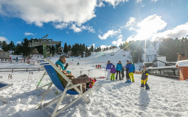 Cavalese few min From ski a17