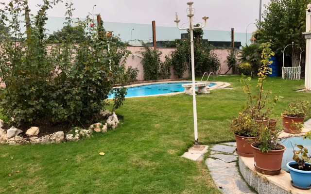 Luxurious 5 Bedroom Apartment in Moncloa-Aravaca