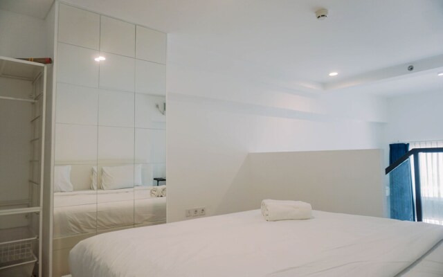 Comfortable And Homey Studio Loft At Kingland Avenue Apartment