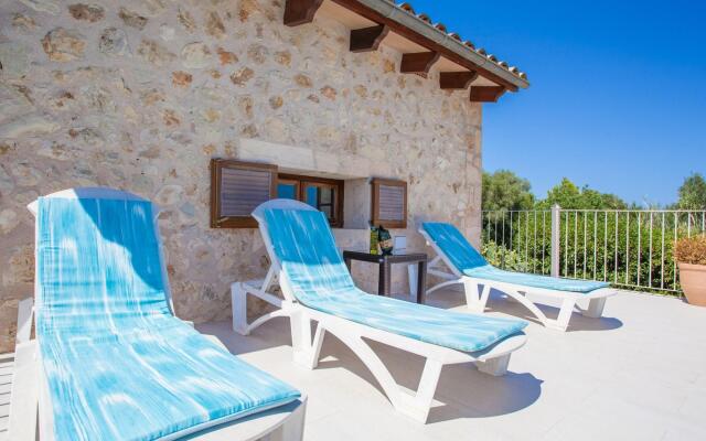 SA FONT - Villa for 6 people in Petra.