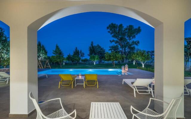 Rivazzurra Luxury BeachFront Villa
