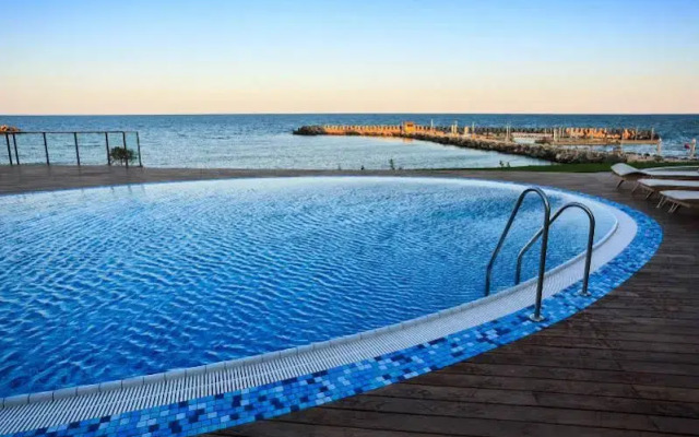Carmen International Hotel