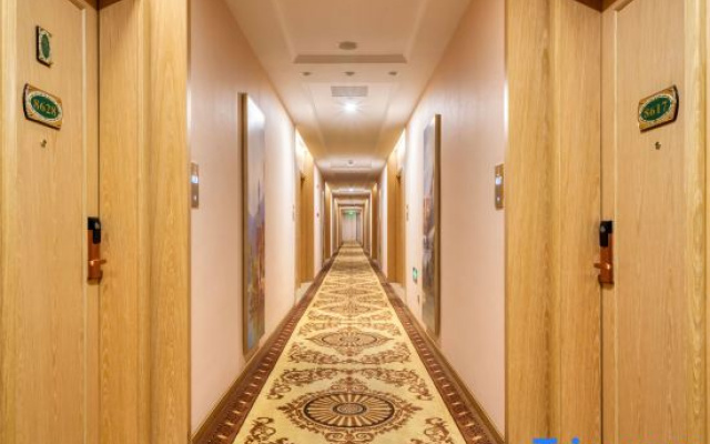 Vienna International Hotel (Shanghai Hongqiao National Exhibition Center, Beiqing Road)