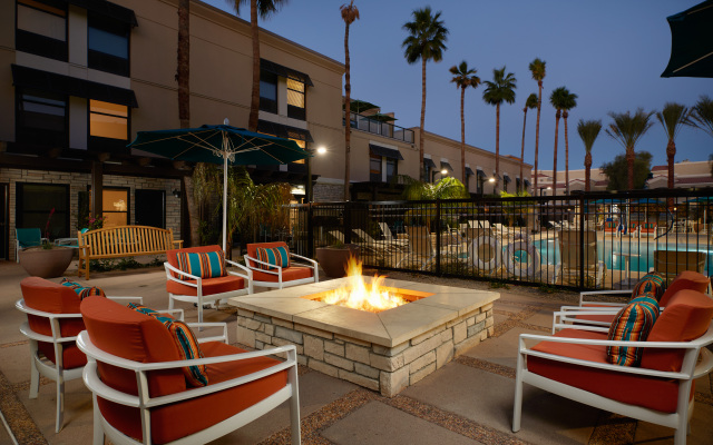 Hampton Inn & Suites Phoenix/Scottsdale on Shea Boulevard