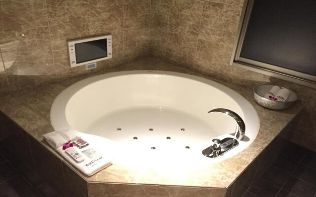 HOTEL AROMA - Adults Only