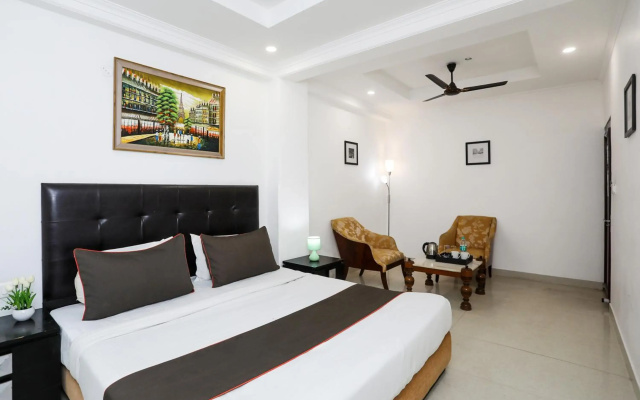 Collection O Residency Near Dwarka Sector 21 Metro Station