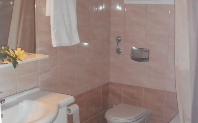 Sunrise Inn Hotel