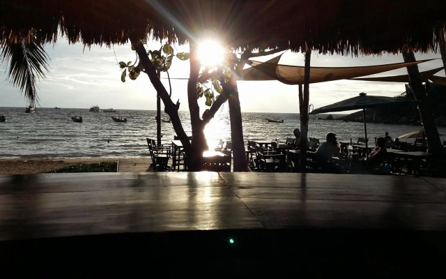 Palm Leaf Resort
