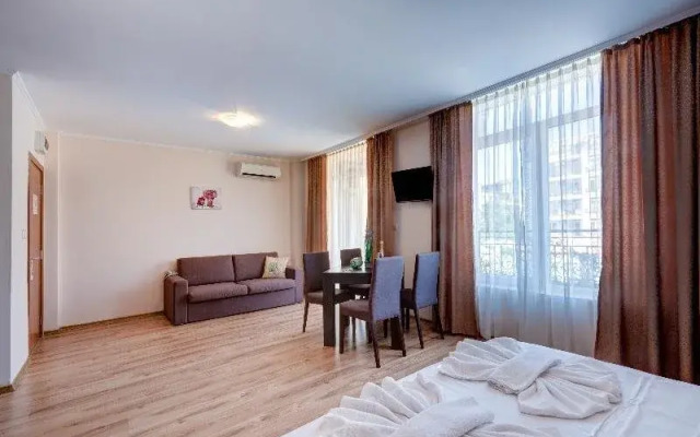 Dawn Park Deluxe Apartments