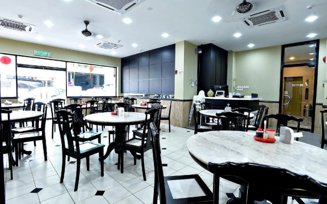 Pantai Inn
