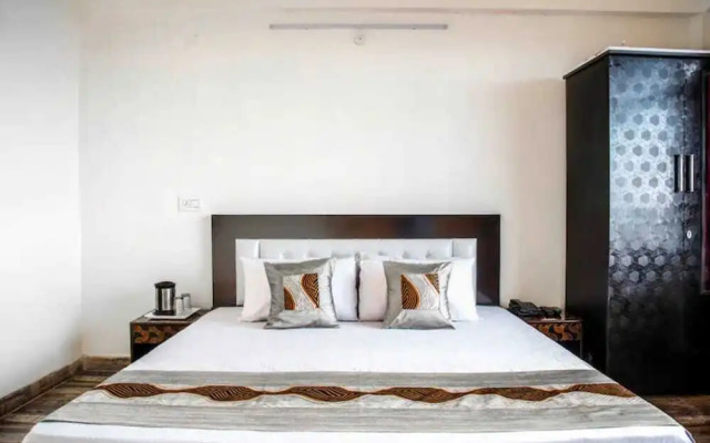 Goroomgo Chandwick View Shimla