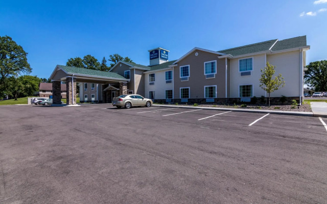 Cobblestone Inn & Suites - Barron