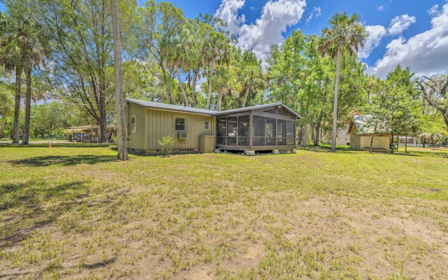 Waterside Anglers Heaven: Crooked River Fish Camp