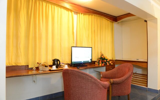 Green Hills Hotel
