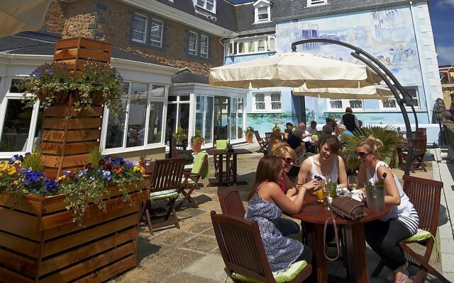 Best Western Moores Central Hotel