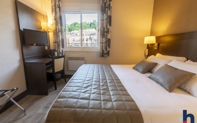 Hôtel Croix des Bretons Lourdes Pyrénées