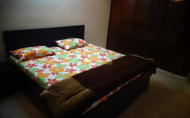 Room in Guest Room - Maplewood Guest House, Neeti Bagh, New Delhiit is a Boutiqu Guest House - Room 2