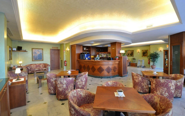 Sun Hotel