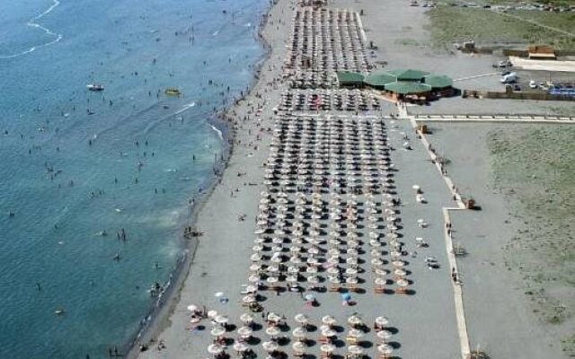 Apartments and Rooms Holiday