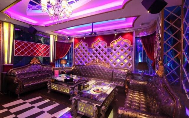 Hechi Shuntai Hotel