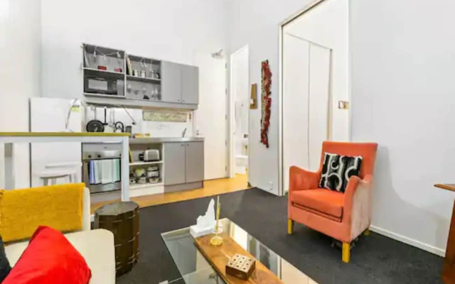 Lovely 1-bedroom apartment on Queen Street