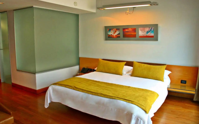 Отель Htl Urbano