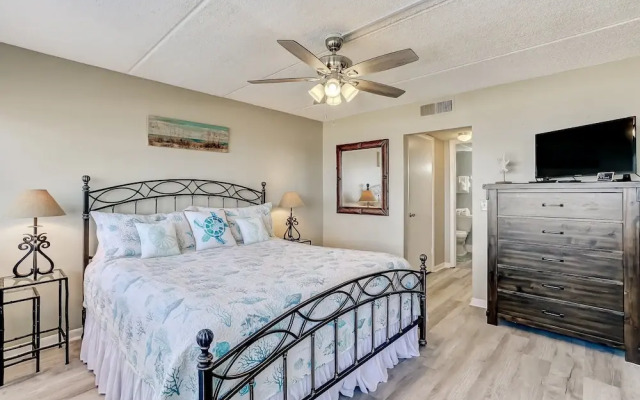 Enhanced Unit with Awesome View of Atlantic from Private Balcony by RedAwning