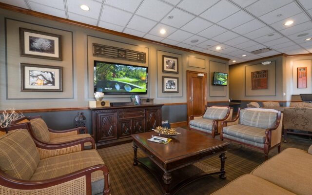 The Glen Club
