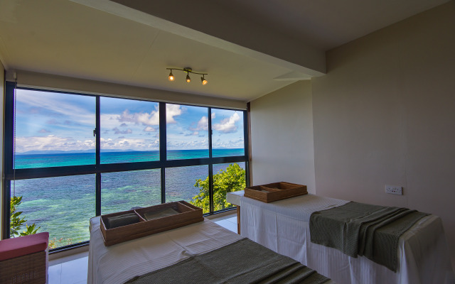 Coco de Mer Hotel and Black Parrot Suites