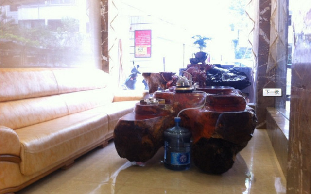 Kunming Xiong Feng Hotel