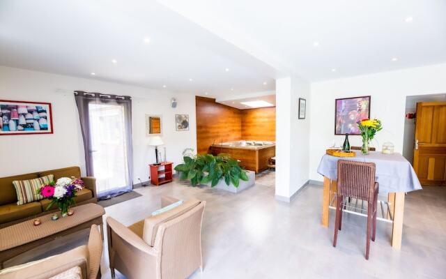 Chambres d'Hôtes La Ferme de L'Oudon & Spa