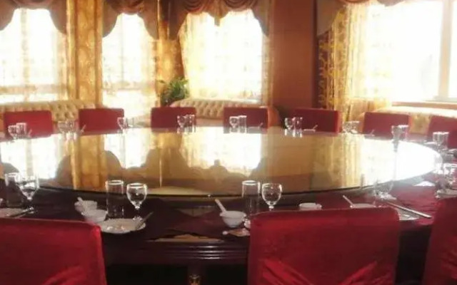 Zhengzhou Jindefu Hotel