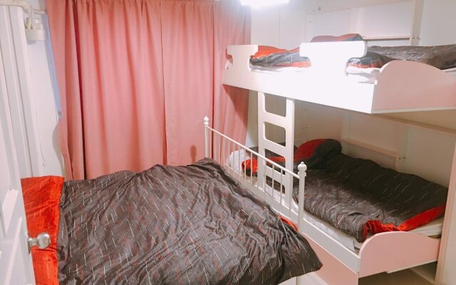 Lux Guesthouse - Hostel