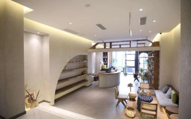 Nandu Hotel (Chengdu Renmin South Road Us Consulate)