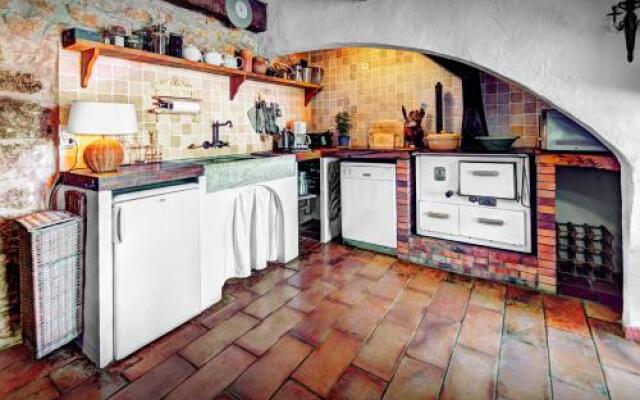 Mas Le Chene - Ovo Network