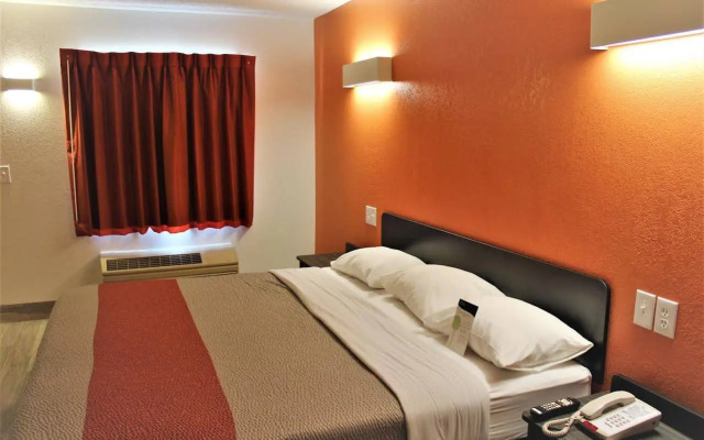 Motel 6 Starke, FL
