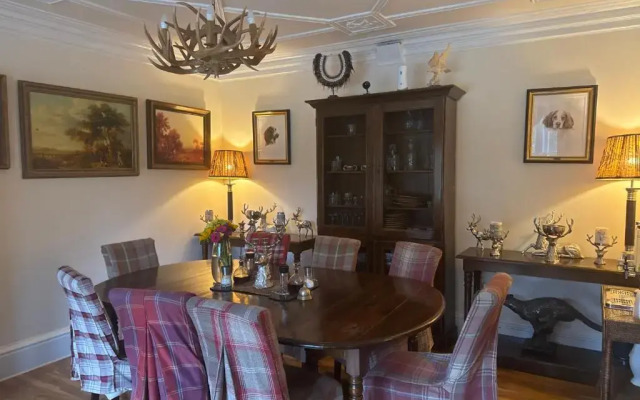West Highland Way Hotel