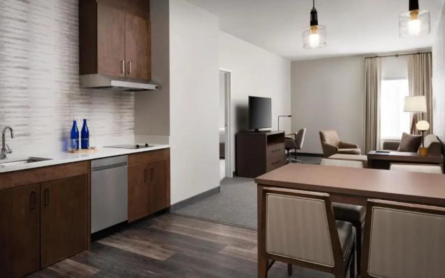 Inn at Bellefield / Hyde Park