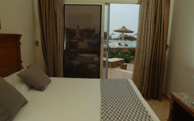 Silver Beach Boutique Hotel