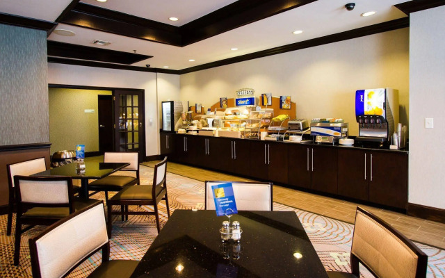 Holiday Inn Express Hotel and Suites Nacogdoches by IHG